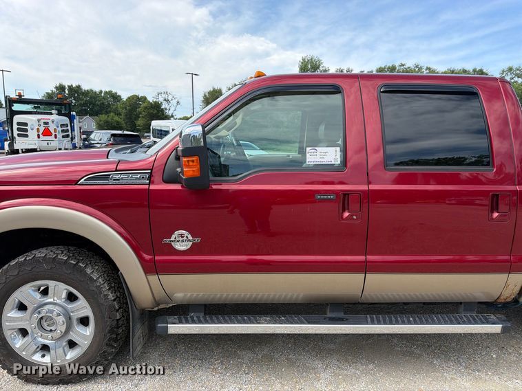image for item FK3361 2013 Ford F250 Super Duty Crew Cab pickup truck