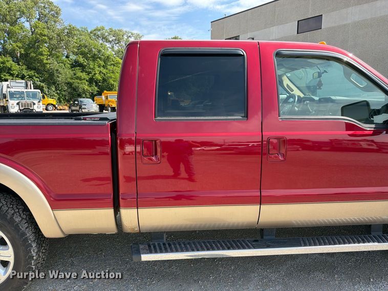 image for item FK3361 2013 Ford F250 Super Duty Crew Cab pickup truck