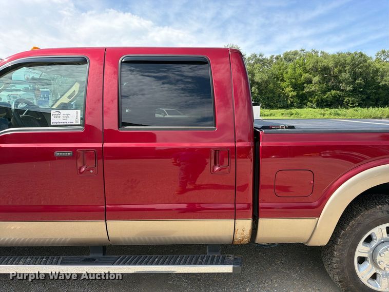 image for item FK3361 2013 Ford F250 Super Duty Crew Cab pickup truck