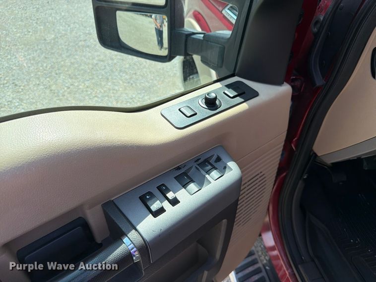image for item FK3361 2013 Ford F250 Super Duty Crew Cab pickup truck