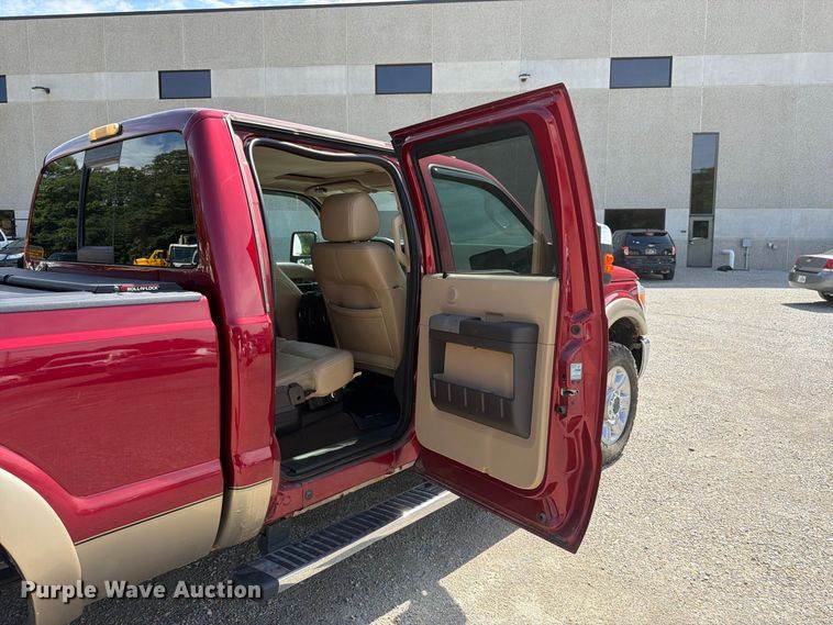 image for item FK3361 2013 Ford F250 Super Duty Crew Cab pickup truck