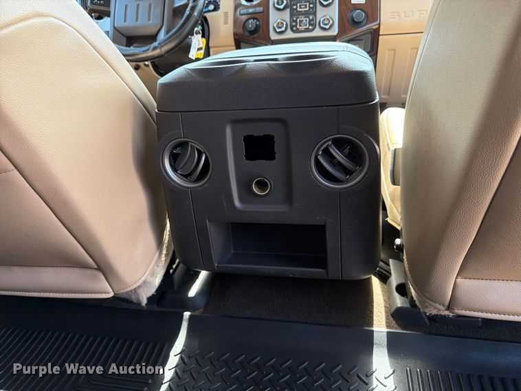image for item FK3361 2013 Ford F250 Super Duty Crew Cab pickup truck