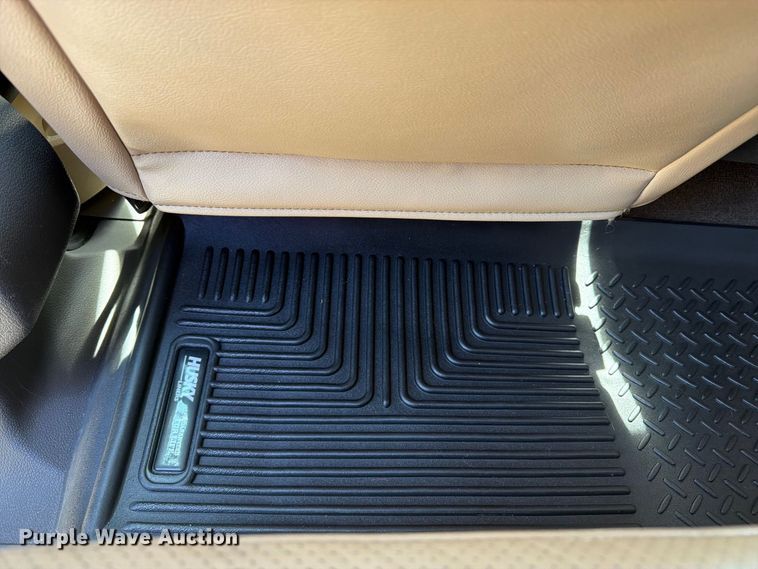 image for item FK3361 2013 Ford F250 Super Duty Crew Cab pickup truck