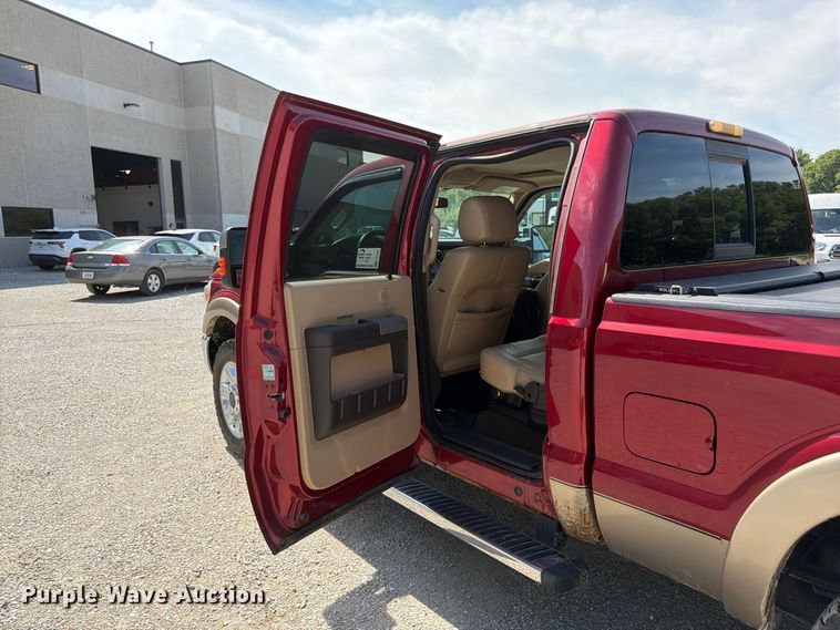 image for item FK3361 2013 Ford F250 Super Duty Crew Cab pickup truck