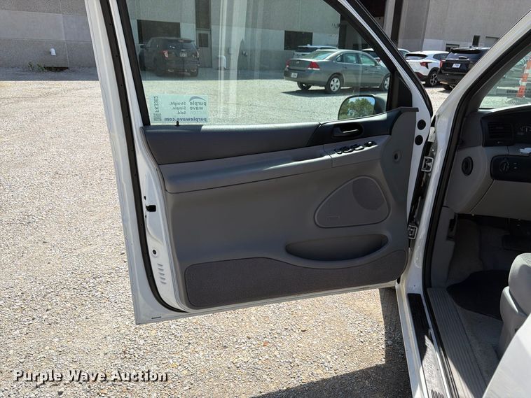 image for item FK3362 1998 Ford Windstar van