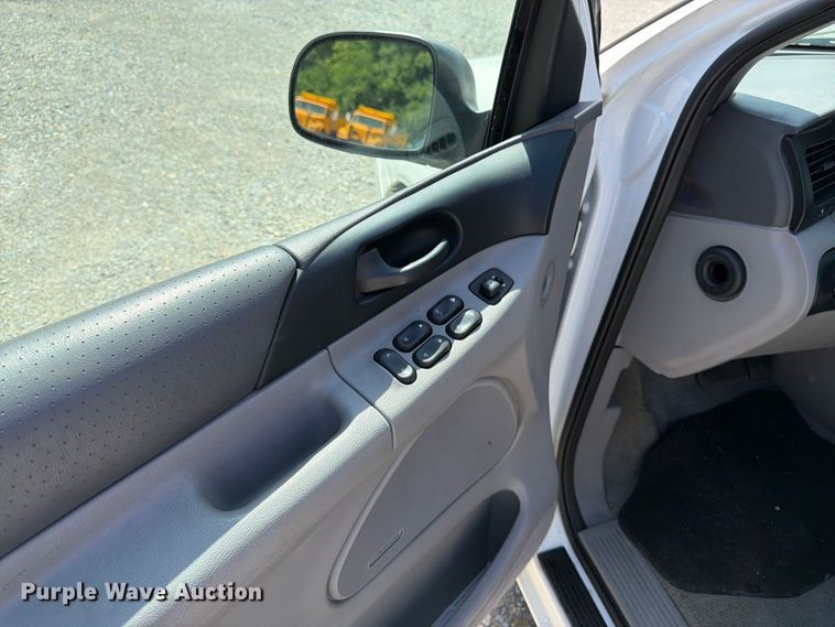 image for item FK3362 1998 Ford Windstar van