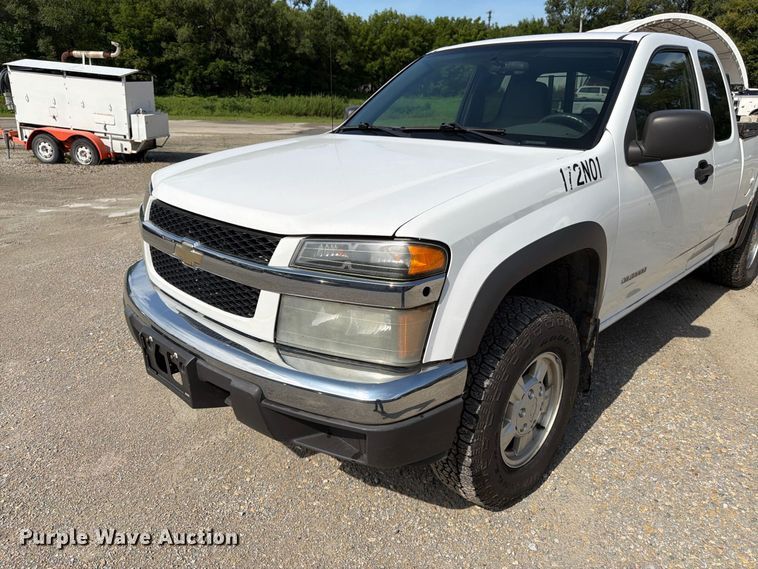 image for item FK3363 2005 Chevrolet Colorado Ext. Cab pickup truck