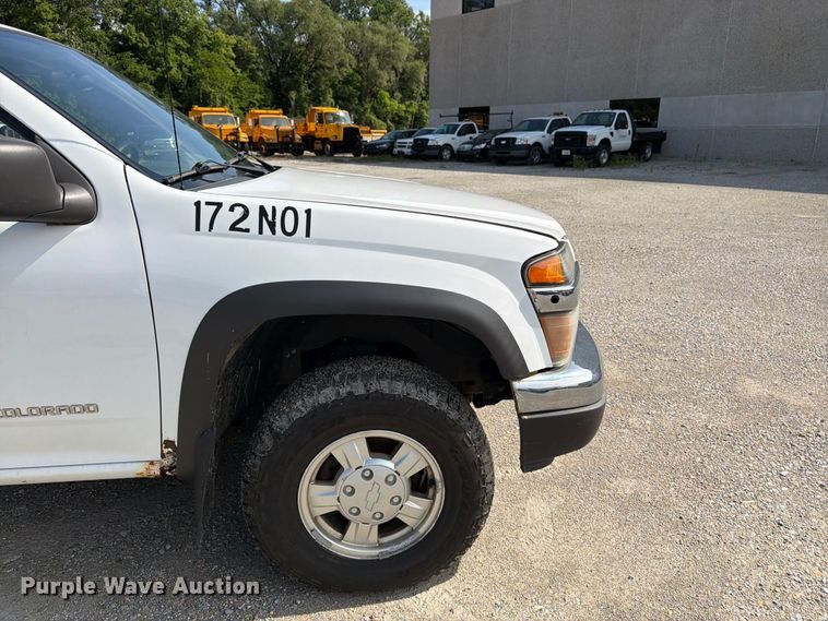 image for item FK3363 2005 Chevrolet Colorado Ext. Cab pickup truck