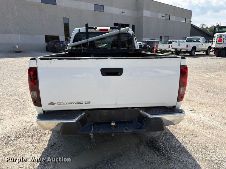 image for item FK3363 2005 Chevrolet Colorado Ext. Cab pickup truck