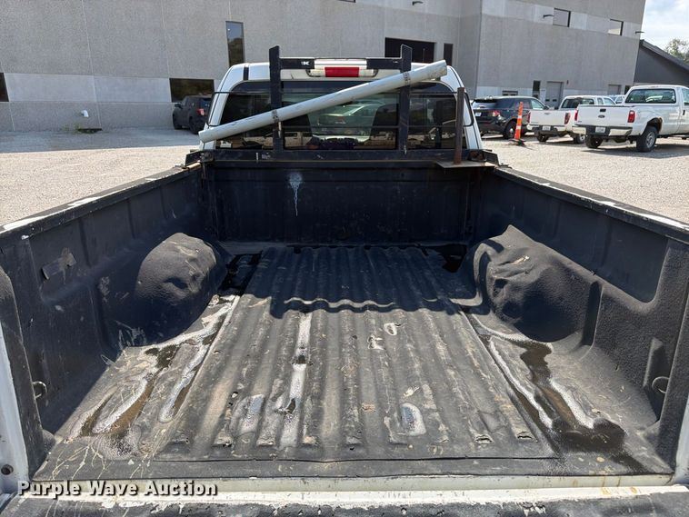 image for item FK3363 2005 Chevrolet Colorado Ext. Cab pickup truck