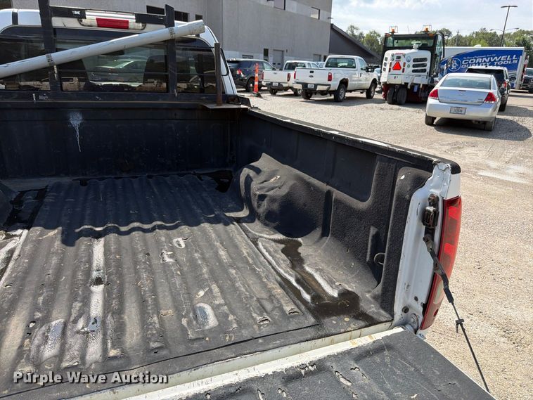 image for item FK3363 2005 Chevrolet Colorado Ext. Cab pickup truck