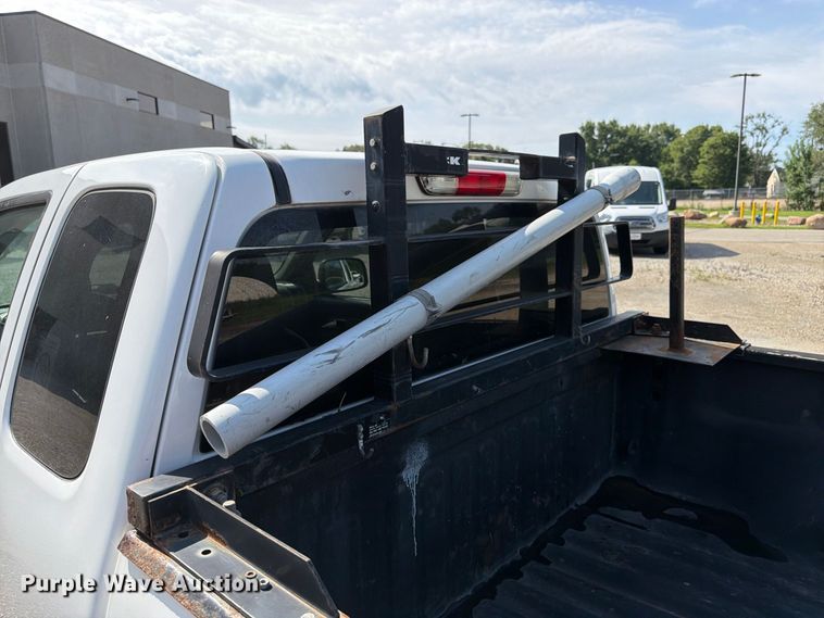 image for item FK3363 2005 Chevrolet Colorado Ext. Cab pickup truck
