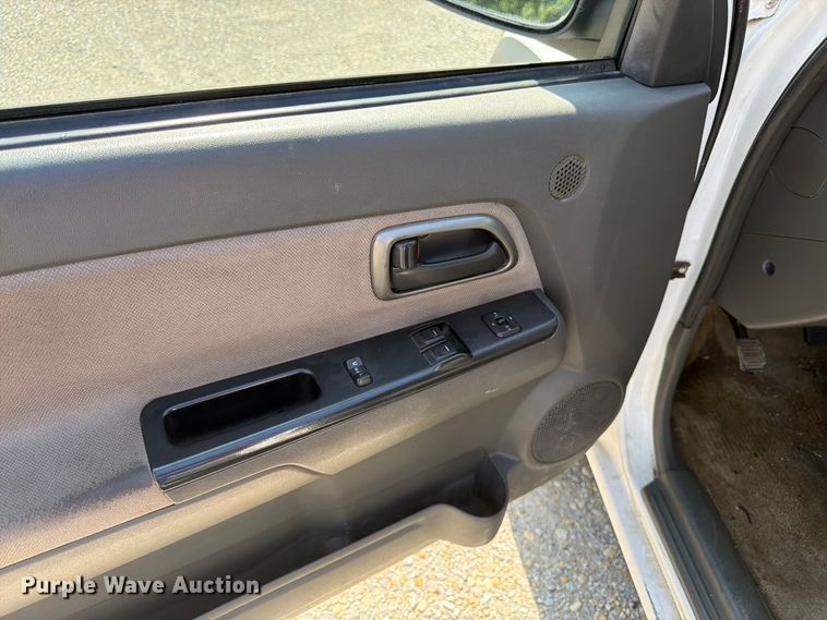 image for item FK3363 2005 Chevrolet Colorado Ext. Cab pickup truck