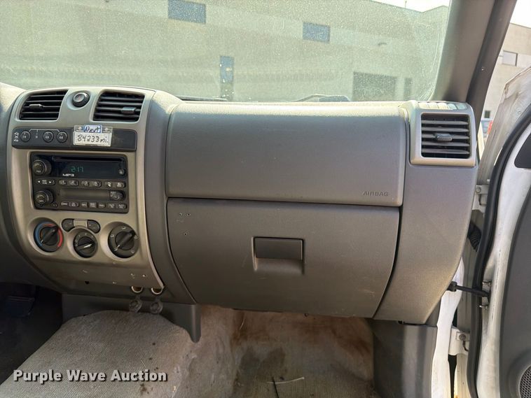 image for item FK3363 2005 Chevrolet Colorado Ext. Cab pickup truck