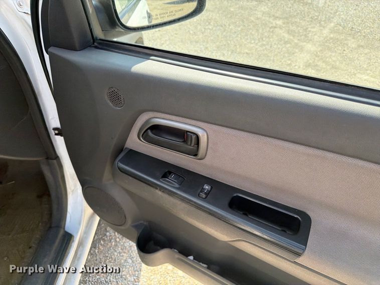 image for item FK3363 2005 Chevrolet Colorado Ext. Cab pickup truck