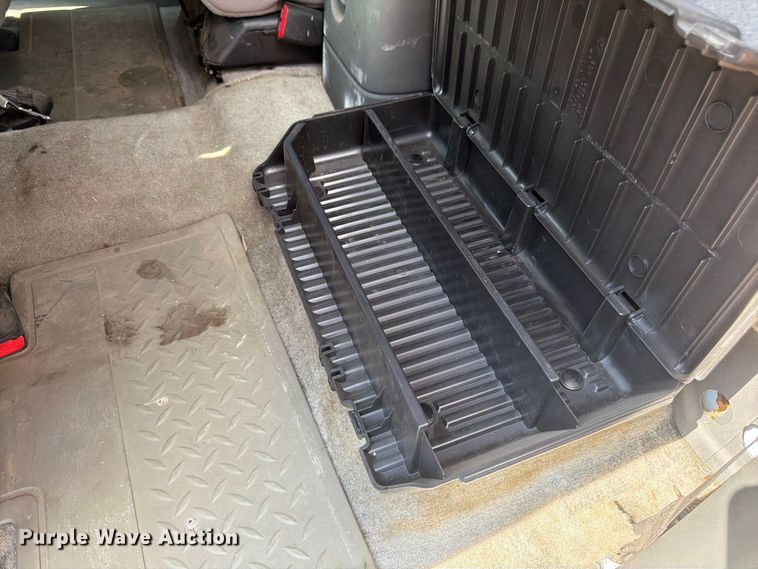 image for item FK3363 2005 Chevrolet Colorado Ext. Cab pickup truck