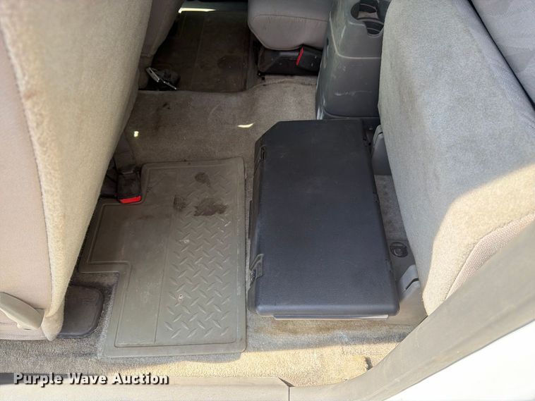 image for item FK3363 2005 Chevrolet Colorado Ext. Cab pickup truck