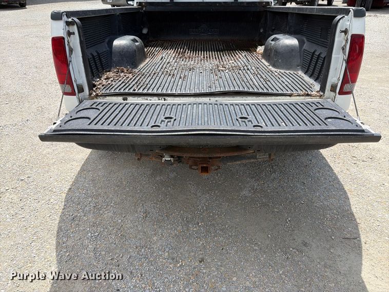 image for item FK3365 2005 Ford F350 Super Duty pickup truck