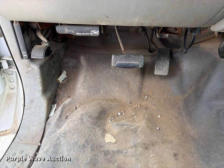 image for item FK3365 2005 Ford F350 Super Duty pickup truck