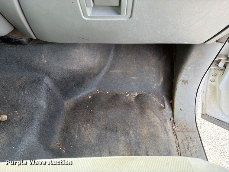image for item FK3365 2005 Ford F350 Super Duty pickup truck