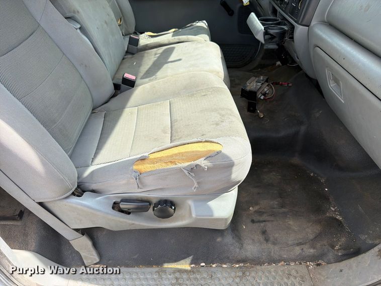 image for item FK3365 2005 Ford F350 Super Duty pickup truck