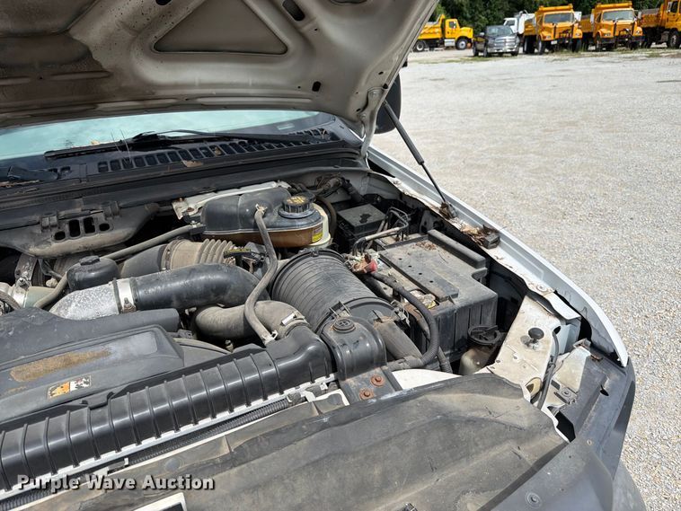 image for item FK3365 2005 Ford F350 Super Duty pickup truck