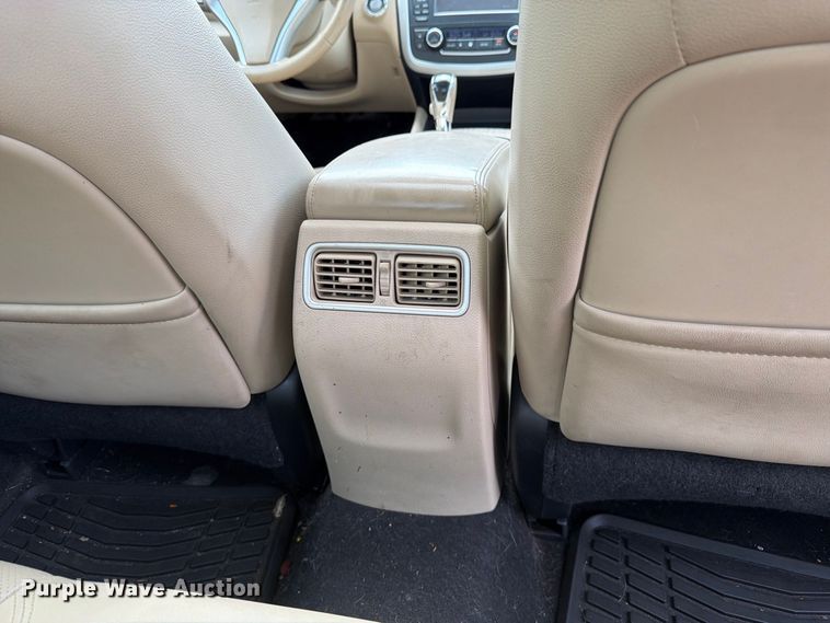 image for item FK3366 2016 Nissan Altima 