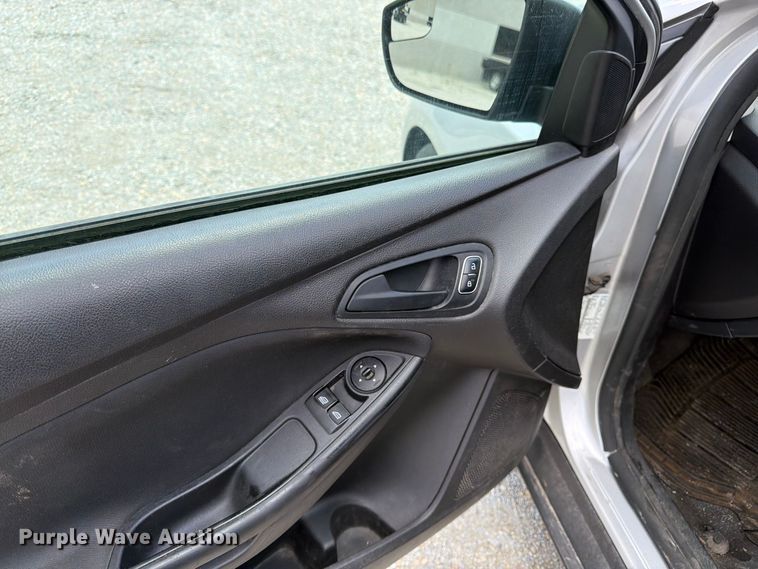 image for item FK3367 2015 Ford Focus 