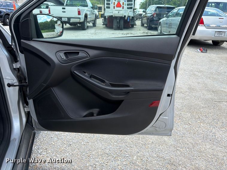 image for item FK3367 2015 Ford Focus 