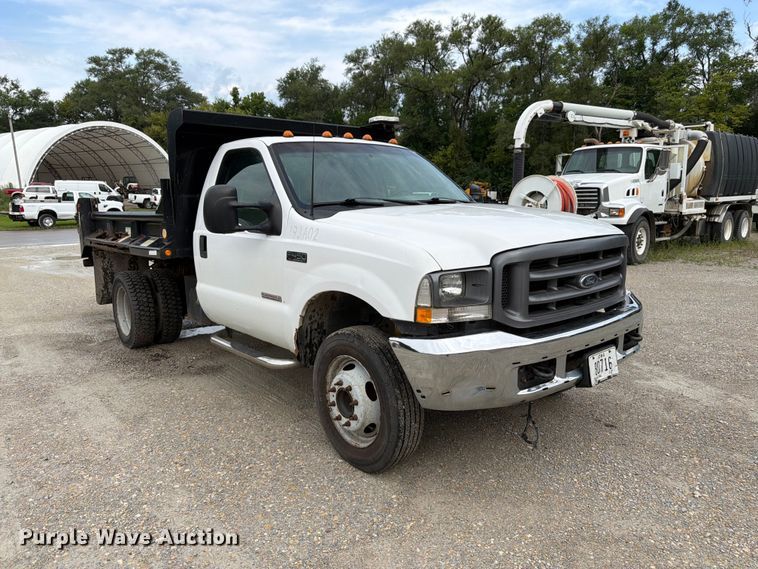 image for item FK3372 2003 Ford F450 Super Duty dump truck