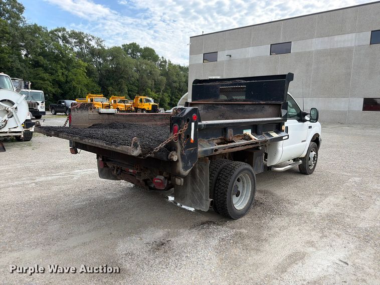 image for item FK3372 2003 Ford F450 Super Duty dump truck