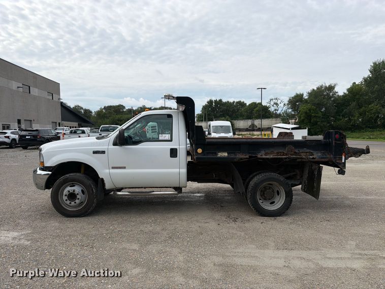 image for item FK3372 2003 Ford F450 Super Duty dump truck