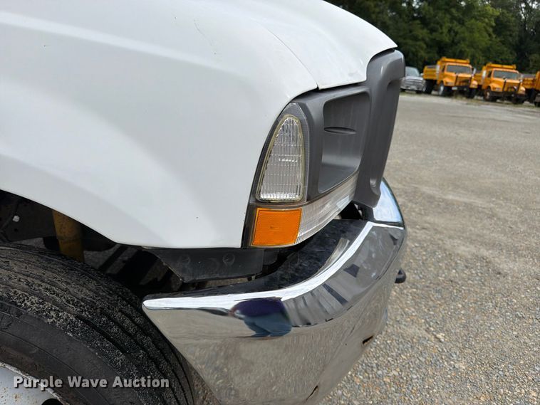 image for item FK3372 2003 Ford F450 Super Duty dump truck