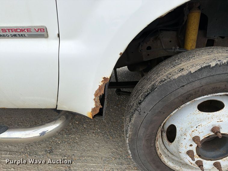image for item FK3372 2003 Ford F450 Super Duty dump truck