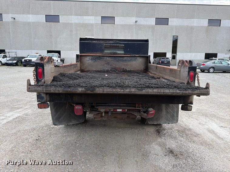 image for item FK3372 2003 Ford F450 Super Duty dump truck