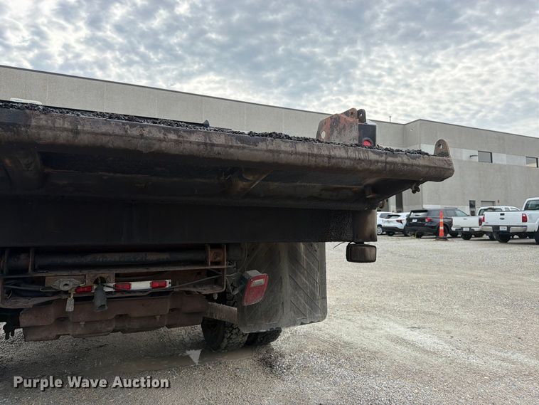 image for item FK3372 2003 Ford F450 Super Duty dump truck
