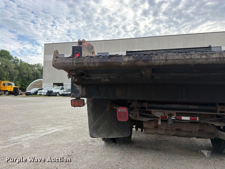 image for item FK3372 2003 Ford F450 Super Duty dump truck