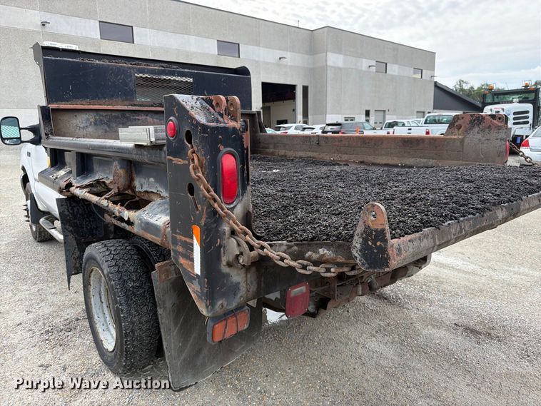 image for item FK3372 2003 Ford F450 Super Duty dump truck