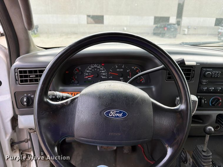 image for item FK3372 2003 Ford F450 Super Duty dump truck