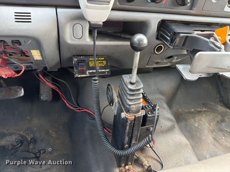 image for item FK3372 2003 Ford F450 Super Duty dump truck