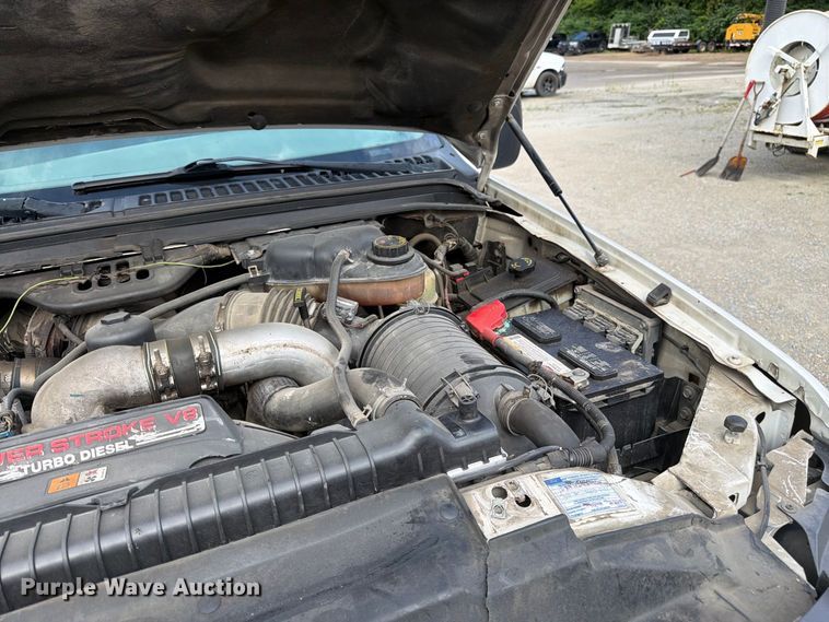 image for item FK3372 2003 Ford F450 Super Duty dump truck