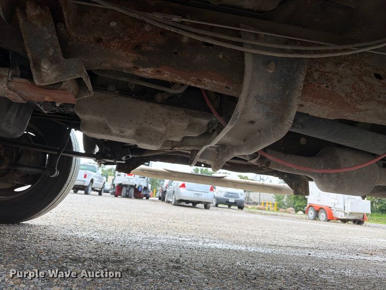 image for item FK3372 2003 Ford F450 Super Duty dump truck