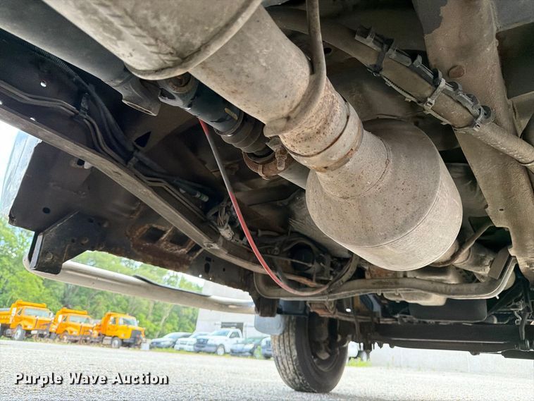 image for item FK3372 2003 Ford F450 Super Duty dump truck