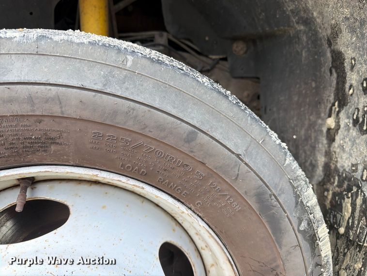 image for item FK3372 2003 Ford F450 Super Duty dump truck