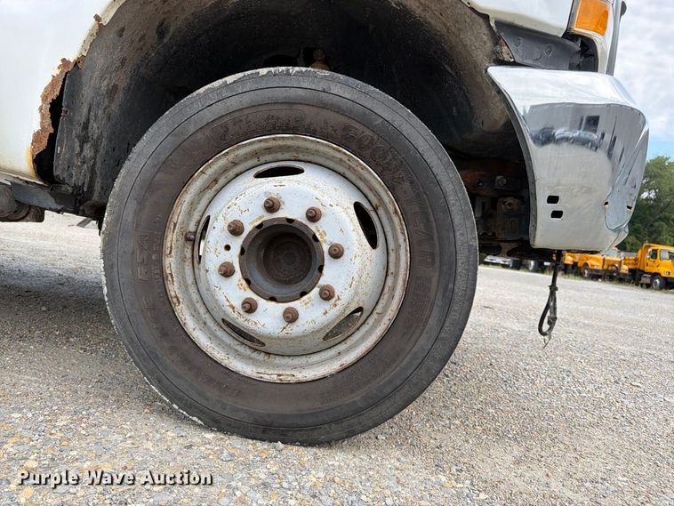 image for item FK3372 2003 Ford F450 Super Duty dump truck