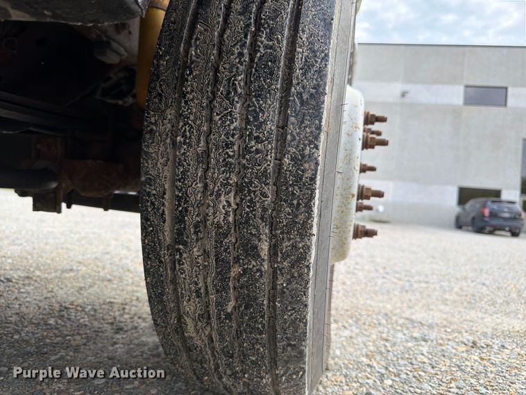 image for item FK3372 2003 Ford F450 Super Duty dump truck