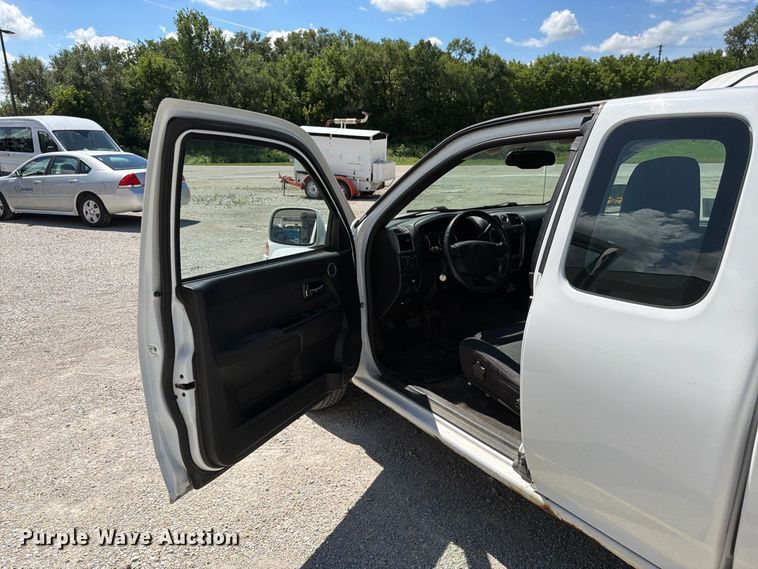 image for item FK3373 2012 Chevrolet Colorado Ext. Cab pickup truck
