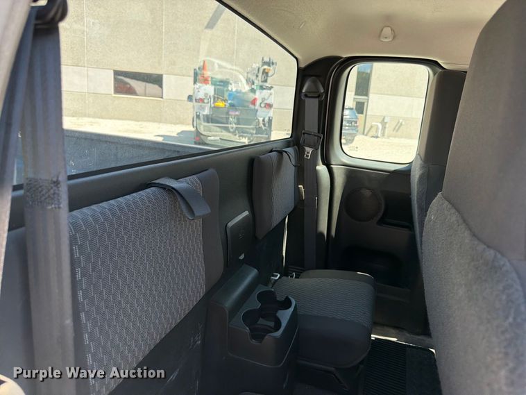 image for item FK3373 2012 Chevrolet Colorado Ext. Cab pickup truck