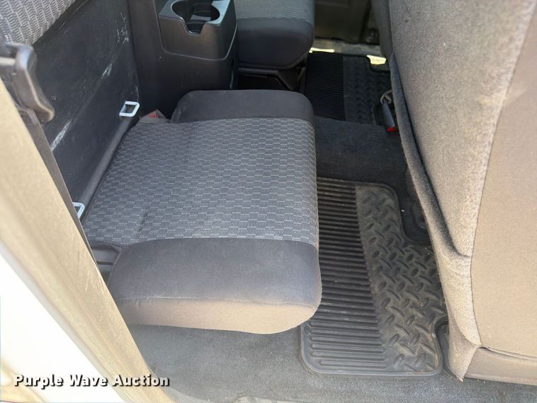 image for item FK3373 2012 Chevrolet Colorado Ext. Cab pickup truck