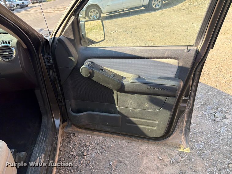 image for item FK4580 2008 Ford Explorer SUV